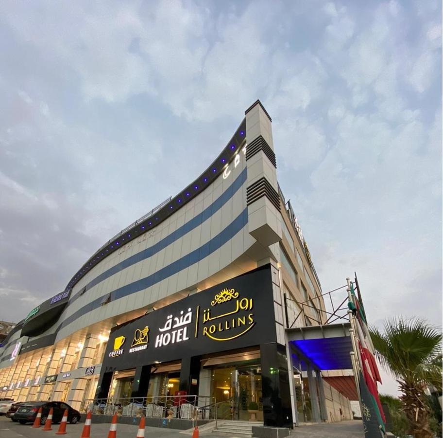 Rollins Hotel Бурайда Екстериор снимка
